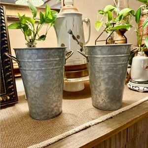 🌿2-galvanized rustic metal buckets decorative planters flower vases farmhouse🌿